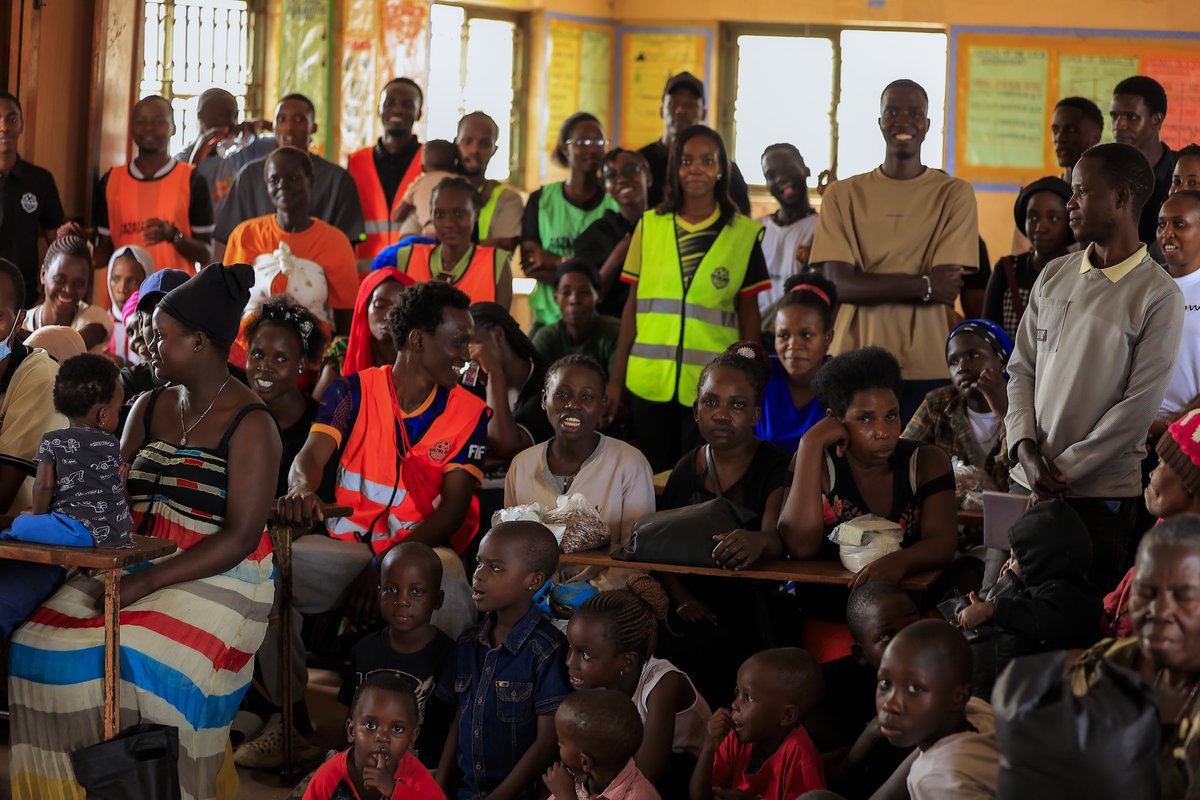 keithnamu's tweet photo. Thread alert ‼️ 

Yesterday Gazaland UOX carried out a charity outreach reach to Katwe kinyoro https://t.co/2R3KRkkPiP