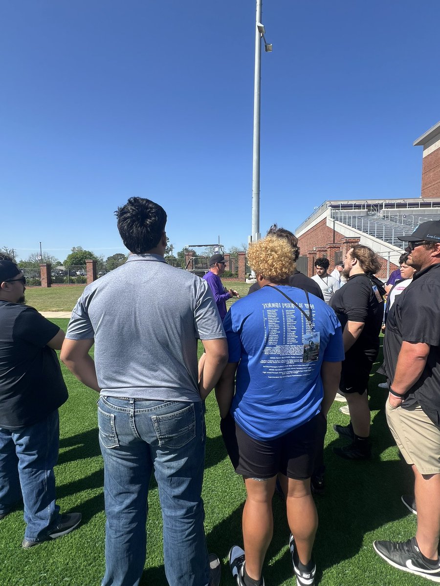 Francisco_Rdz79's tweet image. Thank you @TarletonFB for haveing me at y’all’s spring ball game. @coachscarey @CoachDJWagner @CBartlettTSU
@castillo_ac @castillo_ac @CoachSGonzo