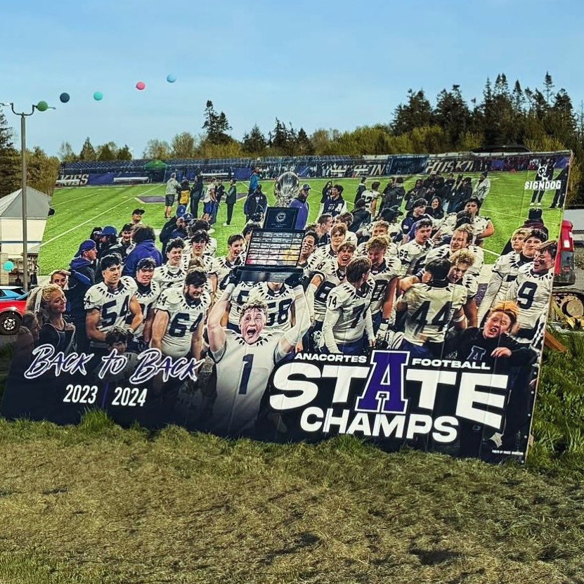 SignDog NW (@signdognw) on Twitter photo So cool to see the updated banner we worked on for <a href="/coreyjoyce2/">Corey Joyce</a> on highway 20!!
Go Hawks!
@anacortesfootball So cool to see the updated banner we worked on for <a href="/coreyjoyce2/">Corey Joyce</a> on highway 20!!
Go Hawks!
@anacortesfootball