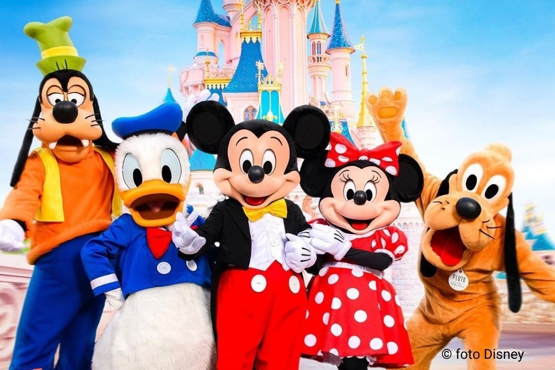 𝐂𝐨𝐦𝐞 𝐬𝐚𝐥𝐭𝐚𝐫𝐞 𝐥𝐞 𝐟𝐢𝐥𝐞 𝐚 𝐃𝐢𝐬𝐧𝐞𝐲𝐥𝐚𝐧𝐝 𝐏𝐚𝐫𝐢𝐬 🎢🏰
Vi spieghiamo come evitare le code con i biglietti digitali datati e come funziona il Disney Premier Access⏱️✨
Leggi l'articolo completo: 👇
parigi.it/come-saltare-l…