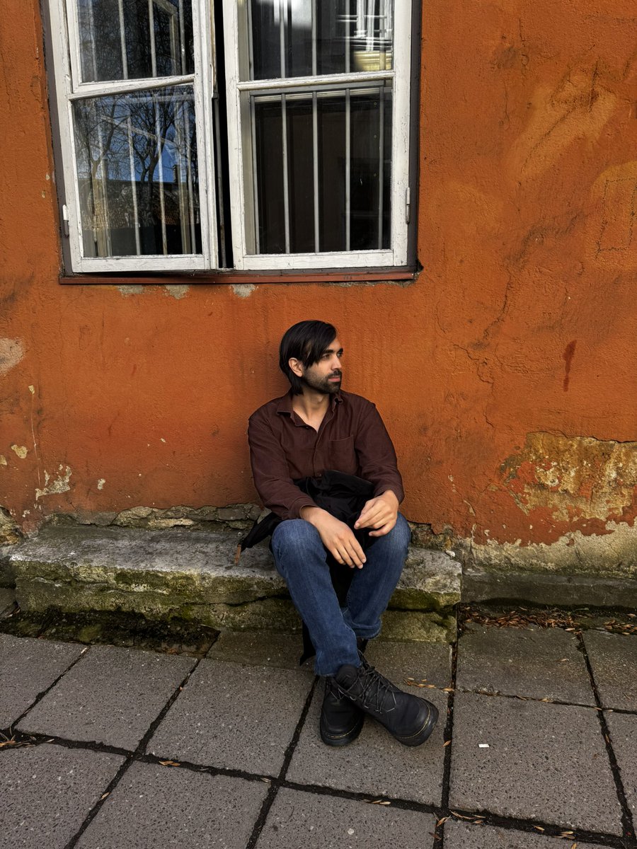 Unlike Pluto tweet media