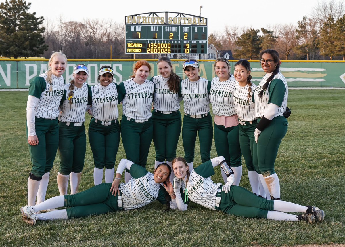 stevensonhs's tweet image. It came down to the wire on Friday as the Patriots (8-3, 1-1) took on the Trevians as they grabbed the victory in a 10-9 walk off. The game was tied at nine in the bottom of the seventh when Makenna Jacobson singled, scoring one run.
@SHSPatRiot  📸@joellerner
