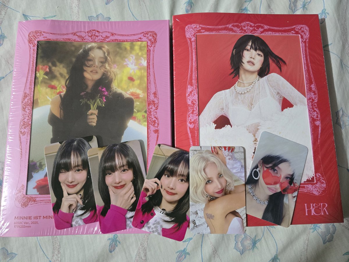 Neviemind's tweet photo. I got a package!!! https://t.co/kvqixK5KVT