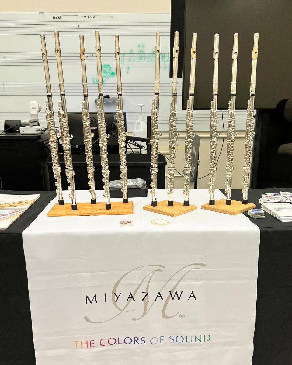 flute4ucom's tweet image. What an electric weekend with #ZAWA! here in North Texas! ⚡ Duo Claudia Anderson and Jill Felber performed at the University of Texas at Arlington and with the Texas #Flute Society this weekend. 😁 🎶 Thanks to everyone who played #flutes!

Our best,
The #CNMC Team💜