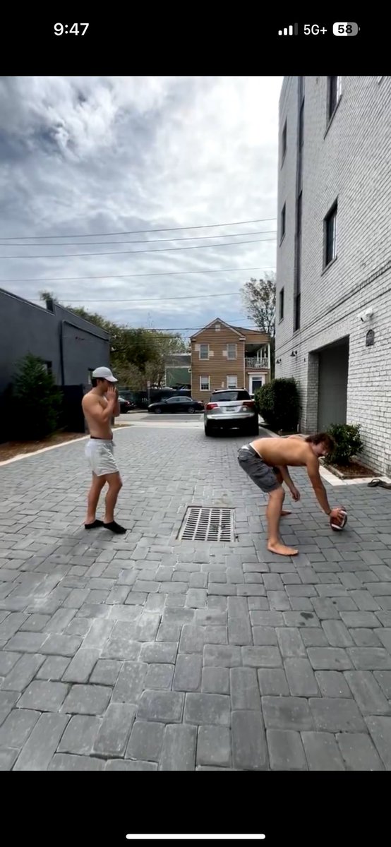 prestonyhawk13's tweet image. Balanced attack #prostyle #airraid #mdw25 @UE_Wellz