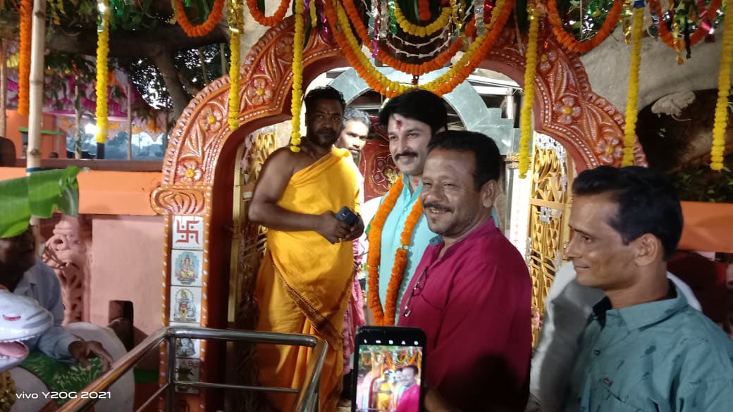 IamAkashDNayak's tweet photo. Offered prayers at the sacred Maa Hingula Temple in Bhotaka on the auspicious occasion of Chaitra Purnima. May her divine blessings bring peace, prosperity, and well-being to all.
#Korei #MaaHingula #Odisha https://t.co/Q6UUYEcFjT