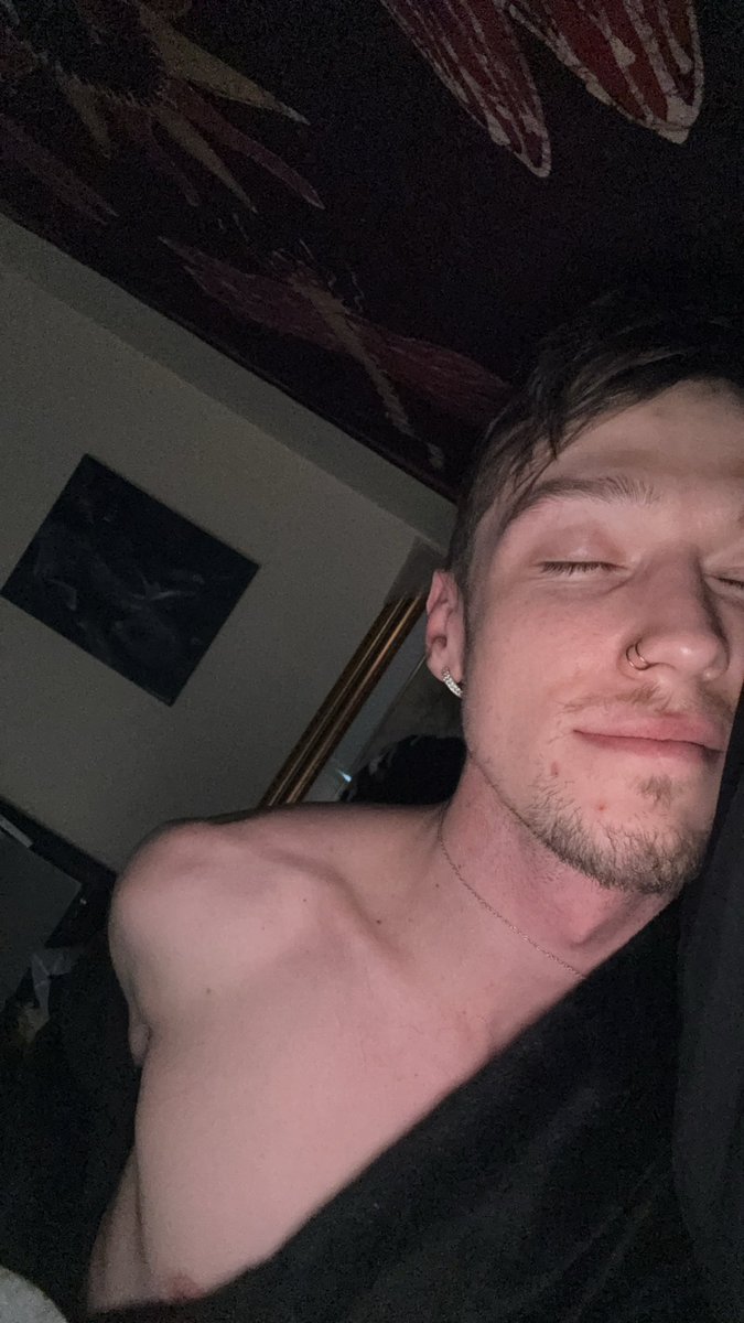 I’m out here doing my best. 

Little update - I have become the Assistant Store Manager with my Jeweler Job and I’m going to make the work to move back to PDX!

Watch out world I’m coming for blood and I’m vicious with it rn 😈❤️‍🔥