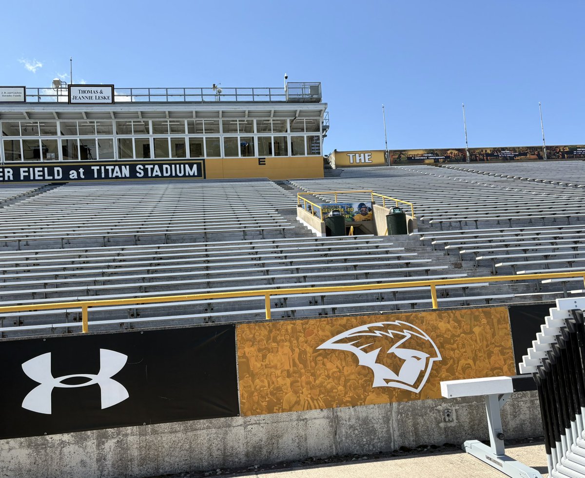 I had a great time on Friday at <a href="/UWOFootball/">UW-Oshkosh Football</a>! I enjoyed meeting the coaching staff and learning more about the program. I can’t wait to get back up there in the summer. Thanks again to <a href="/CoachSten/">Craig Stenbroten</a> for the invite! 
<a href="/PeteyBananas/">Peter Jennings</a> <a href="/TraeTetzlaff/">Trae Tetzlaff</a> 

<a href="/Coach_Vitale/">Steve Vitale</a> <a href="/WaukeshaWestFB/">Waukesha West Football</a>