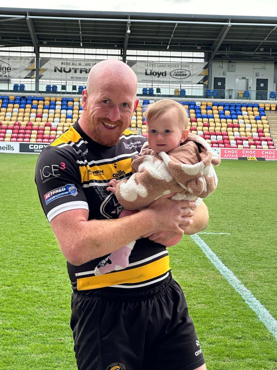 My smallest fan 👊💪🏻