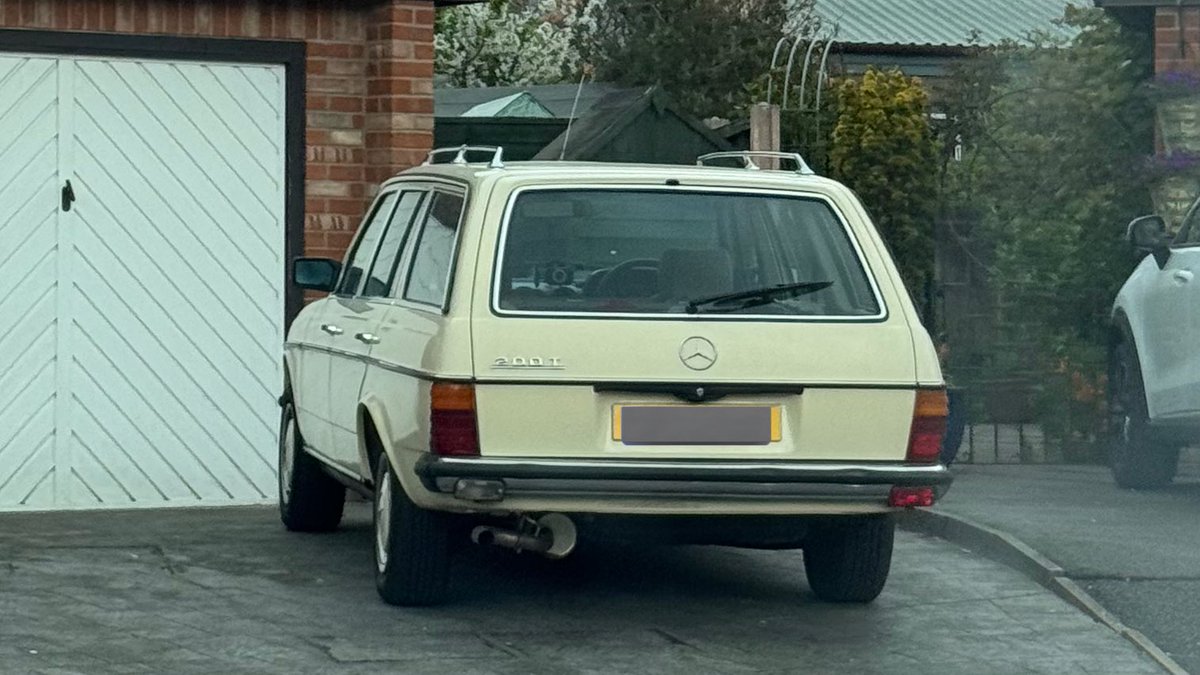 A year older than me, and looking in much better shape tbh. <a href="/hjwakerley/">Helen</a>