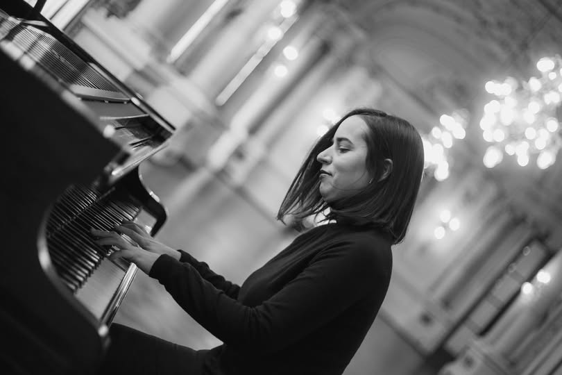 LINDA tweet media