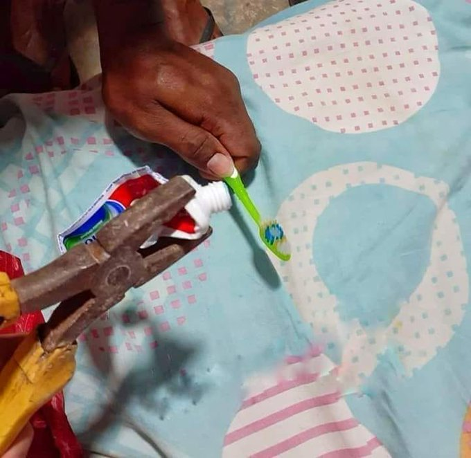 -Y loco pudiste comprar dólares?
-