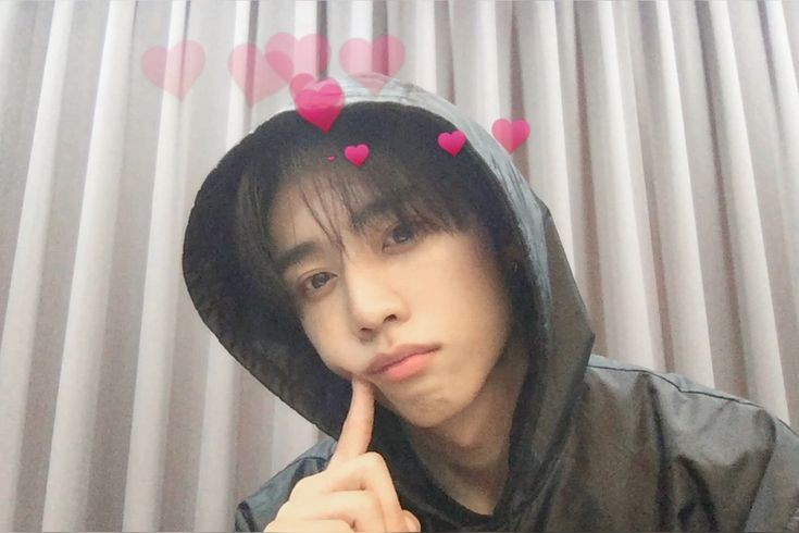 ًevelyn. 🐱 tweet media