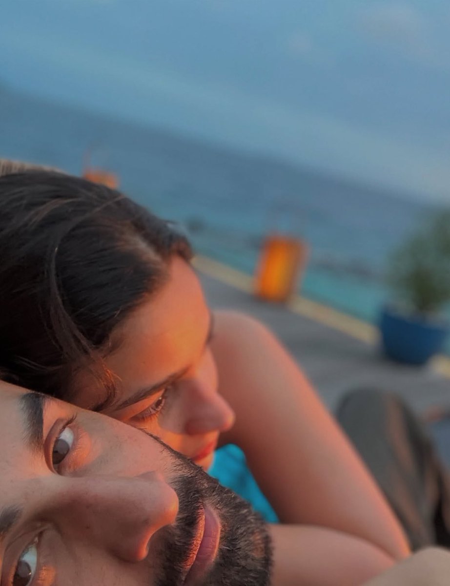 Varun_RK88's tweet photo. Home , always. #Happy3. 💛🫶🏻🤗
Alia Bhatt via Instagram
#RanbirKapoor #AliaBhatt https://t.co/veefxjxLRF