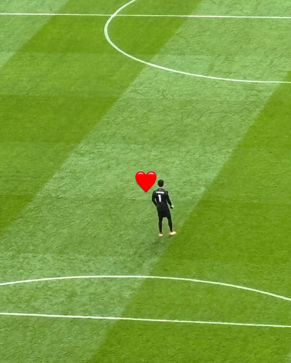 LeeJ2711's tweet image. Great day yesterday #LFC #6ToGo