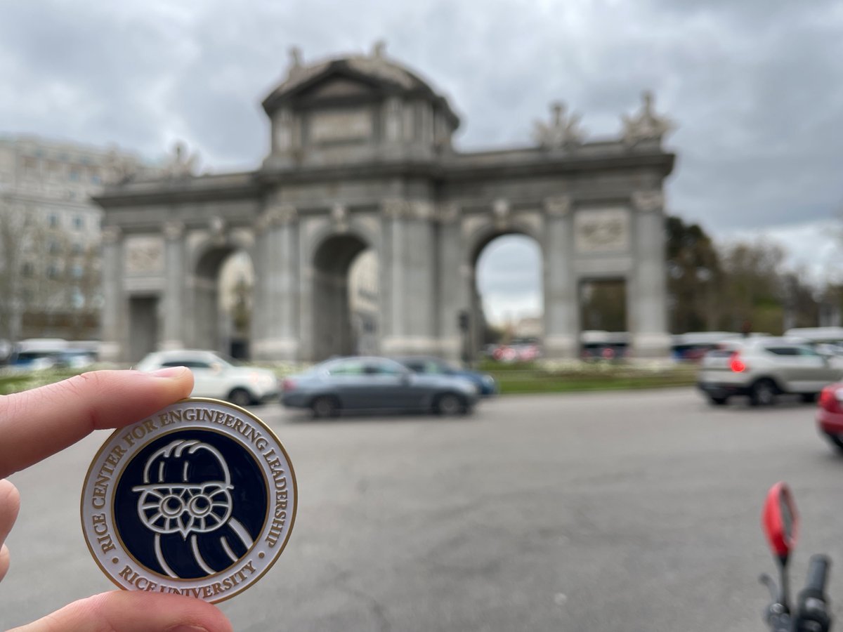 RCELConnect's tweet image. ¡Qué Guay! Sandro Serpone, RCEL Staff Assistant, shared this #rcelcoincameo from Puerta de Alcalá in Madrid, Spain.