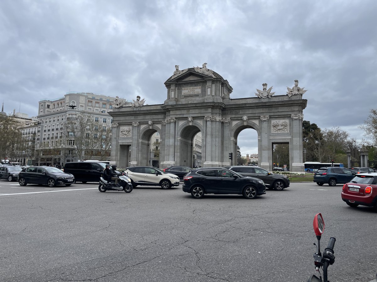 RCELConnect's tweet image. ¡Qué Guay! Sandro Serpone, RCEL Staff Assistant, shared this #rcelcoincameo from Puerta de Alcalá in Madrid, Spain.