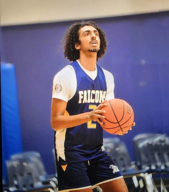 NEscouting's tweet photo. 2025 Combo Guard Marcus Conde is high on or "Post Grad" list. College ready with size and his ability to score. High IQ and also a High Acedemic student @Marcus_Conde_ would be a great pickup for any college, and available! @CAProspect @JUCOadvocate @JucoRecruiting @NERRHoops https://t.co/P0jlM2KEg2