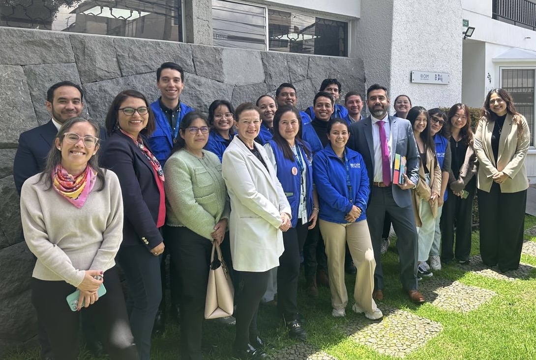 OIMEcuador's tweet photo. 🙋♀️🙋♂️Ronnie Habich, Cónsul General del Perú en Quito, y Claudio Lescano, Cónsul Adjunto del Perú, visitaron nuestro #CentroAMOR con el objetivo de fortalecer las relaciones consulares y explorar oportunidades de trabajo conjunto🤝 https://t.co/fnVlt8dTEZ