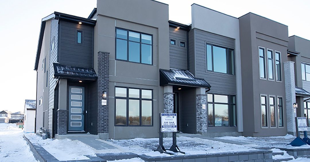 RidgeWood West’s final phase offers premium single-family home sites and two-storey condos on Couture Crescent, built by Randall Homes. Ranging from 1,350 to 1,536 sq. ft., these homes feature double detached garages, landscaping, and appliances. More:  buff.ly/TOkvaNT
