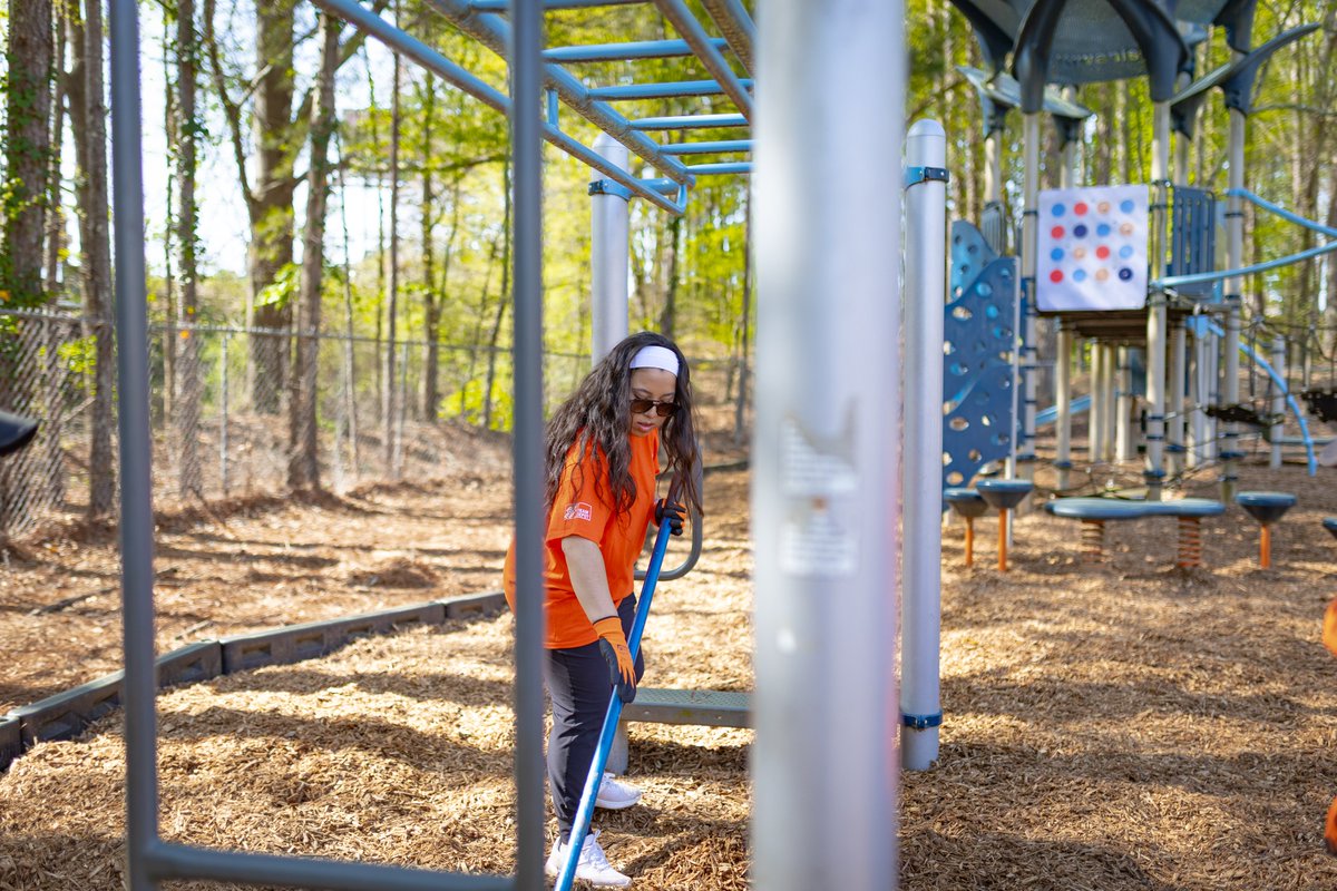 The Home Depot Foundation (@homedepotfound) on Twitter photo Our #Team Depot volunteers came together with the help from <a href="/ATLToolBank/">Atlanta ToolBank</a> to move two semi-trucks worth of mulch to restore a playground at a Boys & Girls Club <a href="/BGCA_Clubs/">Boys & Girls Clubs of America</a> , giving kids a safe place to play again after more than a year! Our #Team Depot volunteers came together with the help from <a href="/ATLToolBank/">Atlanta ToolBank</a> to move two semi-trucks worth of mulch to restore a playground at a Boys & Girls Club <a href="/BGCA_Clubs/">Boys & Girls Clubs of America</a> , giving kids a safe place to play again after more than a year!