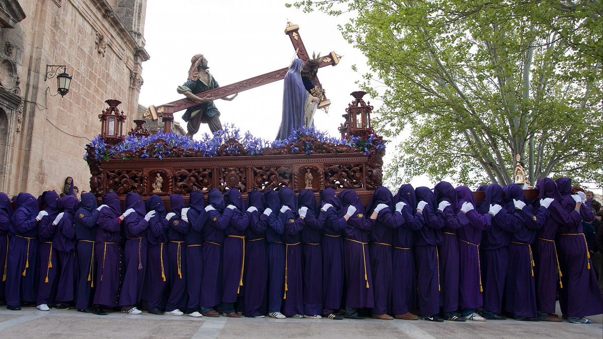 Semana Santa 2025: calendario, horario y recorrido de las principales procesiones en España

Consulta las procesiones más destacadas que se celebran en España 👇

rtve.es/n/16515072