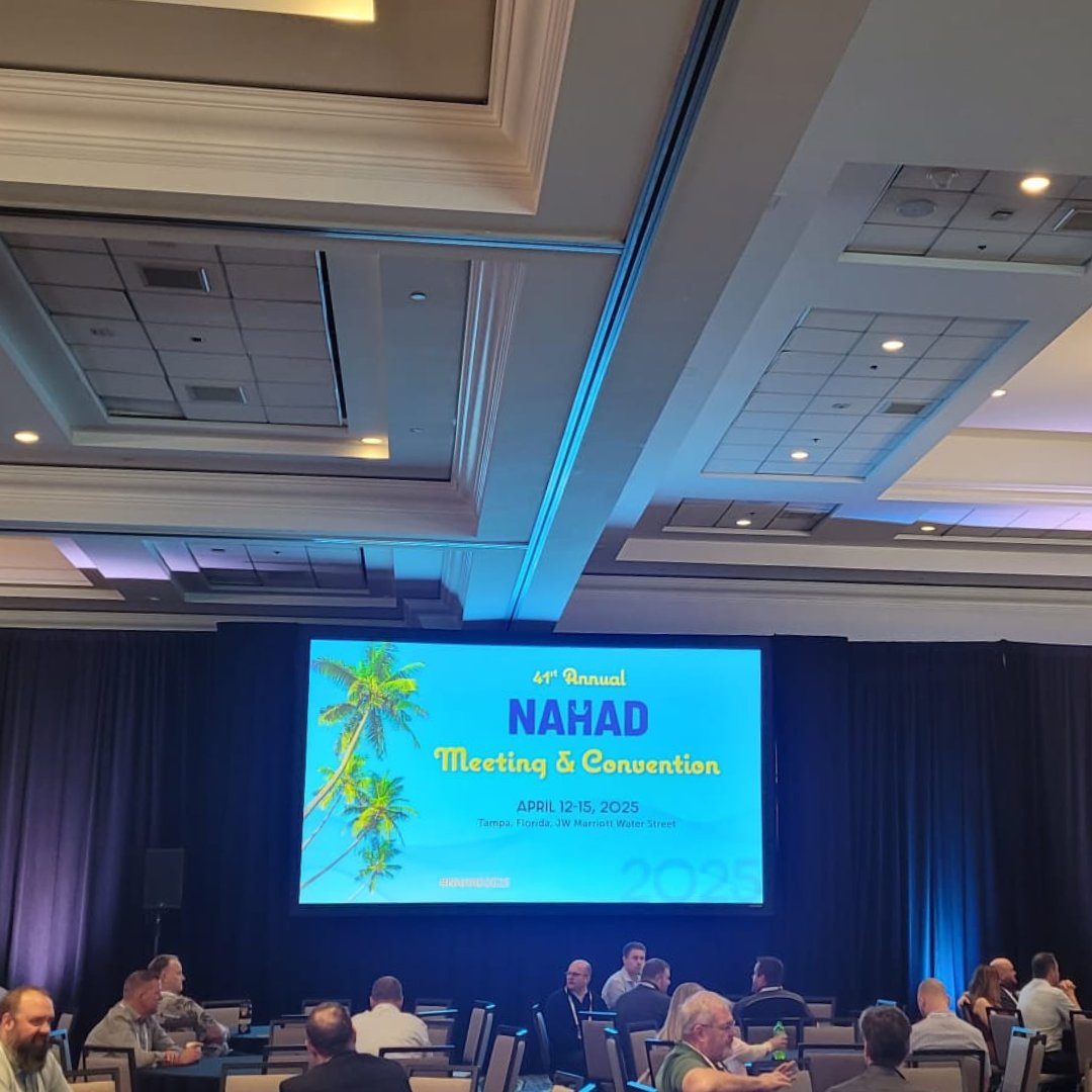 We had the opportunity to attend the Opening General Reception at NAHAD, featuring an engaging keynote by Sam Richter: Creativity Unleashed: Generative AI and Your Future. 
A strong start to an exciting week of conversations in fluid power! #NAHAD2025 #FluidPower #TompkinsCanada