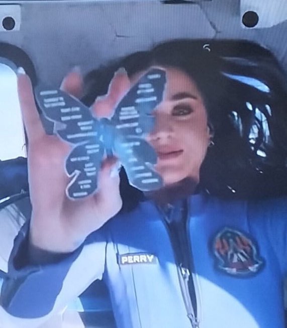 Spain_KatyPerry's tweet photo. INFO | @katyperry se ha convertido en la primera persona en revelar el set list de su tour en el espacio 🦋 https://t.co/9cukpWb5jV