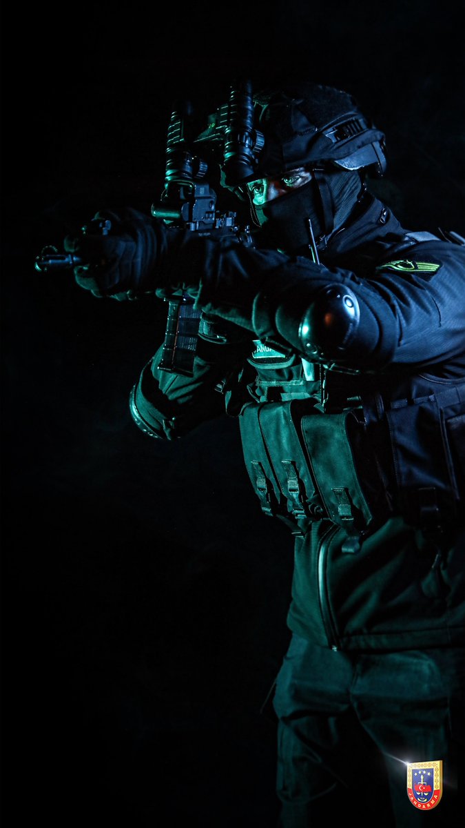 Tıkla, basılı tut ve 4K görüntüle!

Tap, hold and load in 4K!