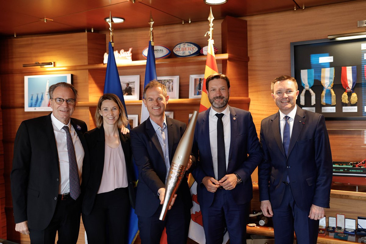 David Lappartient (@dlappartient) on Twitter photo Merci à <a href="/RenaudMuselier/">Renaud Muselier</a> pour son accueil aujourd’hui à <a href="/MaRegionSud/">Région Sud</a> afin de lancer la SOLIDEO des Alpes Françaises 2030.
Avec <a href="/Pannekouckefabr/">Fabrice Pannekoucke</a> Président de
<a href="/auvergnerhalpes/">Auvergne-Rhône-Alpes</a> et <a href="/mariealefur/">Le Fur Marie Amelie</a> Présidente de <a href="/FRAparalympique/">Comité Paralympique et Sportif Français</a> ainsi que <a href="/edgar_grospiron/">Edgar Grospiron</a> pour les Alpes Françaises 2030. Merci à <a href="/RenaudMuselier/">Renaud Muselier</a> pour son accueil aujourd’hui à <a href="/MaRegionSud/">Région Sud</a> afin de lancer la SOLIDEO des Alpes Françaises 2030.
Avec <a href="/Pannekouckefabr/">Fabrice Pannekoucke</a> Président de
<a href="/auvergnerhalpes/">Auvergne-Rhône-Alpes</a> et <a href="/mariealefur/">Le Fur Marie Amelie</a> Présidente de <a href="/FRAparalympique/">Comité Paralympique et Sportif Français</a> ainsi que <a href="/edgar_grospiron/">Edgar Grospiron</a> pour les Alpes Françaises 2030.