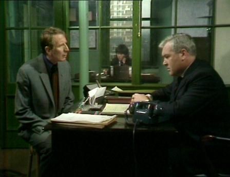 TalkingPicsTV's tweet photo. Frank uncovers a few strange discoveries involving a doctor's wife...

🔎 PUBLIC EYE (1972) 8pm #AlfredBurke #RaySmith #MichaelCulver #ElizabethSladen 'Many a Slip' #TPTVsubtitles https://t.co/DJWjv6ti9K