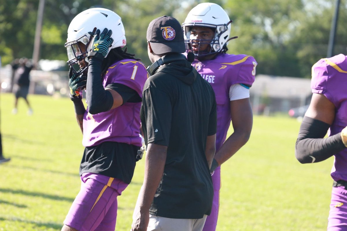 Marcus Showtime Perkins (@coachperkinsm) on Twitter photo Remember Your Why & You Will Keep Achieving Many Great Things! Amen π€πΎ
πΈ <a href="/PlayGod_V/">G.A.T.E.S β¨</a> Remember Your Why & You Will Keep Achieving Many Great Things! Amen π€πΎ
πΈ <a href="/PlayGod_V/">G.A.T.E.S β¨</a>
