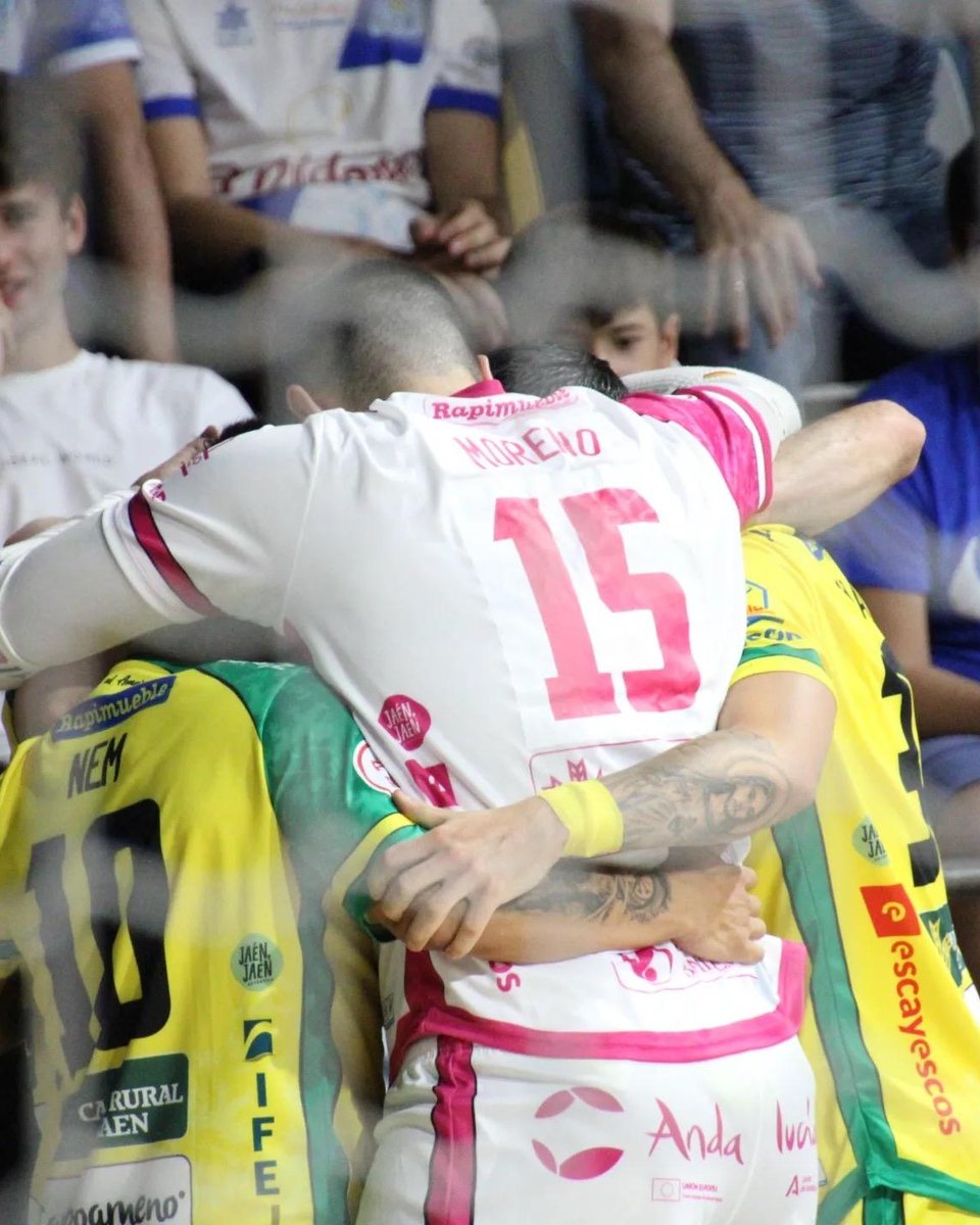 1️⃣5️⃣ <a href="/_joseemr__/">_joseemr__</a>

▶️ José Manuel Moreno Cutillas
2️⃣ Temporadas en el Club
📍 De 𝐌𝐮𝐫𝐜𝐢𝐚
🧔‍♂️ 21 años
🔒 Portero
🦵 Diestro
✅ Debut en 𝐏𝐫𝐢𝐦𝐞𝐫𝐚 𝐃𝐢𝐯𝐢𝐬𝐢𝐨́𝐧 en la temporada 𝟐𝟑-𝟐𝟒

#SomosJaén💛#FuturoAmarillo