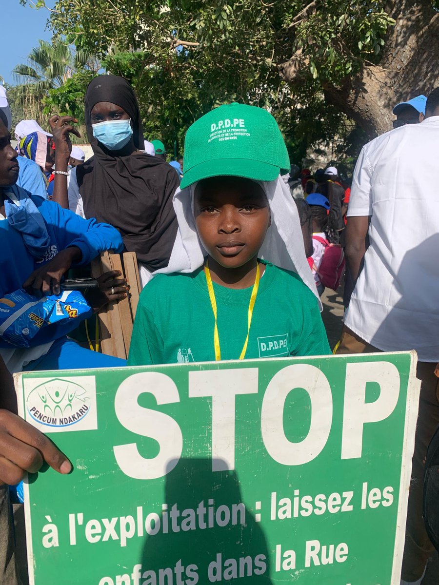 pencumndakaru's tweet photo. Activité : 35ème édition de la CDE :
Randonnée pédestre et remise du mémorandum des enfants au Premier Ministre le 12 Avril 2025. par K .SY , CP https://t.co/QyQOB3062z