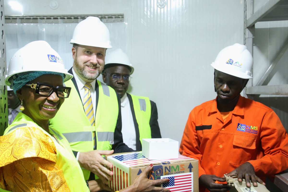 Building on sustained U.S. technical support to Uganda since the 1st day of the 2025 Ebola outbreak, today U.S. Ambassador William W. Popp handed over 100 vials of monoclonal antibodies to State Minister for Health, General Duties, the Honorable Anifa Kawooya Bangirana, at the