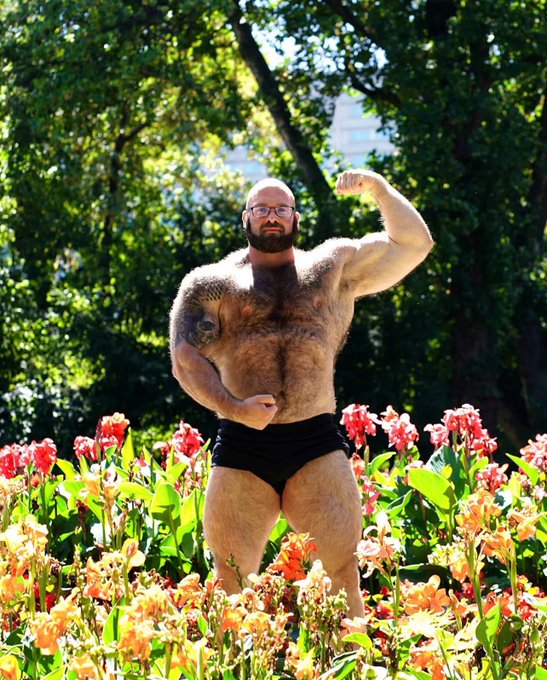 Watch hairy_musclebear's leaked NSFW photo on TwXstars