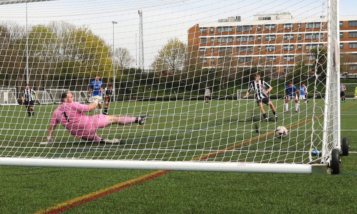 Parks Football (@parksfooty) on Twitter photo League <a href="/MidSolent/">Mid Solent Adult League</a> action at KGV, Cosham 12.4.25
<a href="/hayling_fc/">Hayling United FC</a> Dev v <a href="/EmsworthTown/">Emsworth Town Football Club</a>
Photos at flic.kr/s/aHBqjC8Zr4
#3g #grassrootsfootball League <a href="/MidSolent/">Mid Solent Adult League</a> action at KGV, Cosham 12.4.25
<a href="/hayling_fc/">Hayling United FC</a> Dev v <a href="/EmsworthTown/">Emsworth Town Football Club</a>
Photos at flic.kr/s/aHBqjC8Zr4
#3g #grassrootsfootball