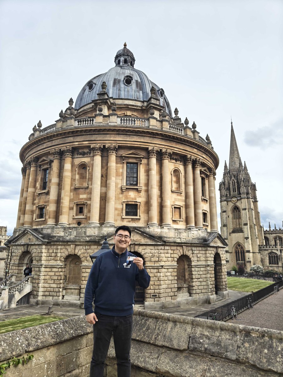 Excited to share that I am starting as a Postdoc with Prof. Michael Bronstein <a href="/mmbronstein/">Michael Bronstein</a>  at University of Oxford, looking forward to working with the amazing lab here. Thanks to Andrea <a href="/andreacini1994/">Andrea Cini</a>  for the nice photo.