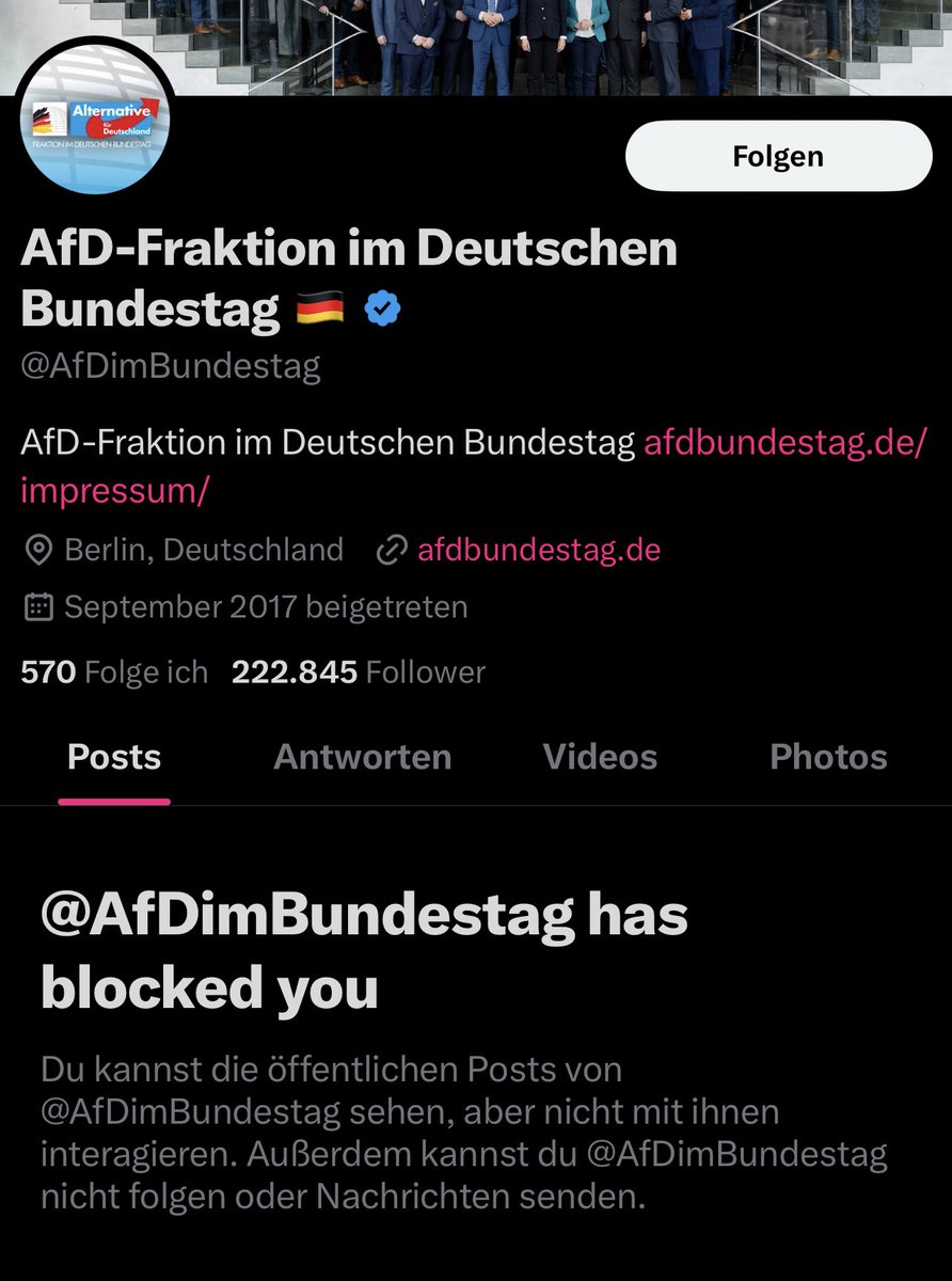 Die AfD hat den Tweet zur Kenntnis genommen und entscheidet sich, dem Thema um Robert Schmidt aus dem Weg zu gehen. Blockieren schreit ja nach FreeSpeech.

Ich sage: Wir machen das Thema so groß, dass es keine andere Möglichkeit gibt als zu reagieren. 

#FloodTheZoneWithSchmidt