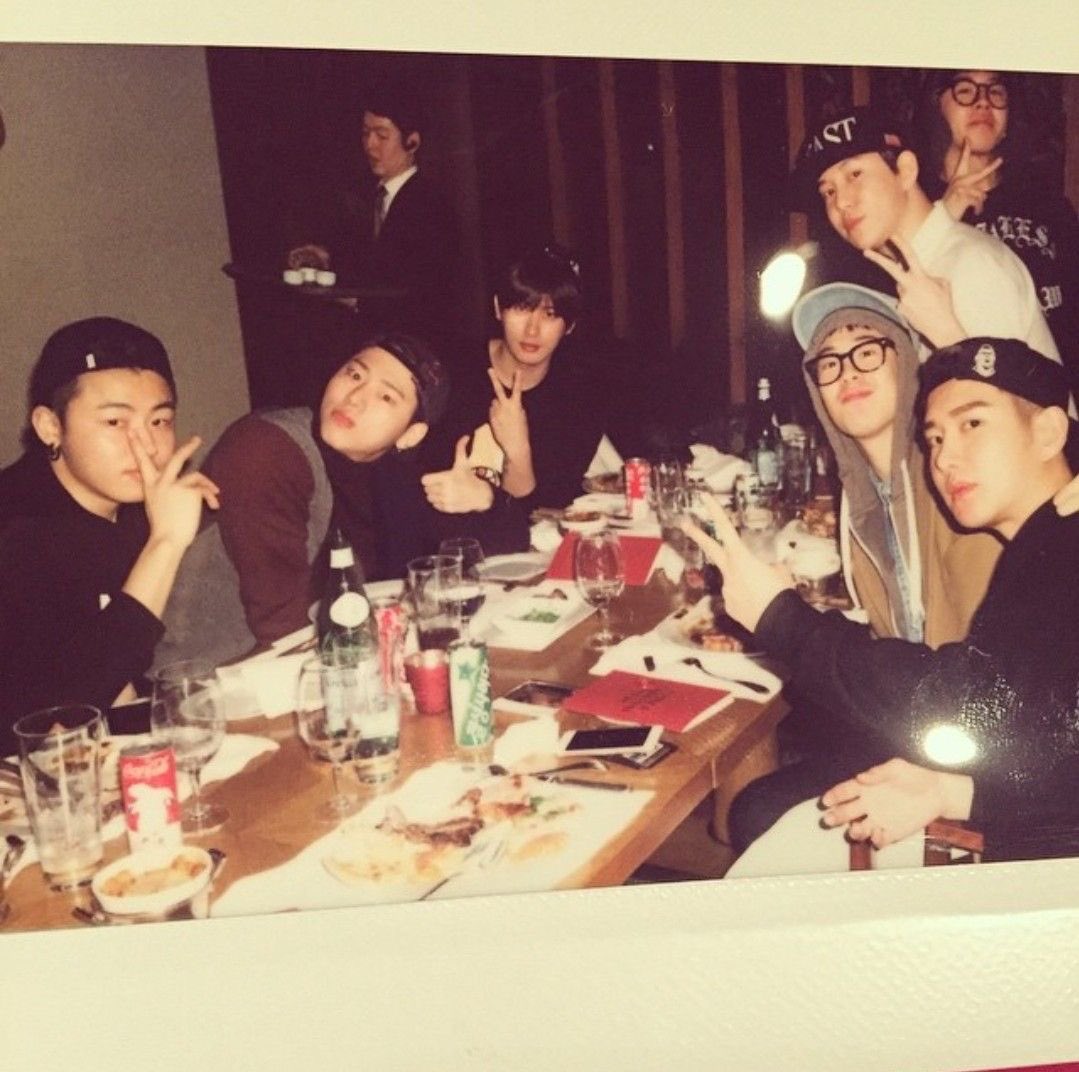 blockbbc041511's tweet photo. 블락비 14주년이라니…🥺
얼른 완전체 보고싶어요..🫶
#벌들의_14번째_비행 https://t.co/ONXfxR4NZ6