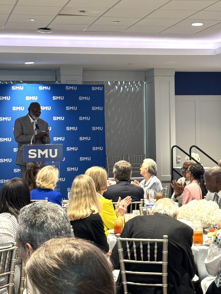 MaguireEthics's tweet image. Today's invocation is given by @BishopJakes, Senior Pastor of @TPHDallas. #SMUEthics