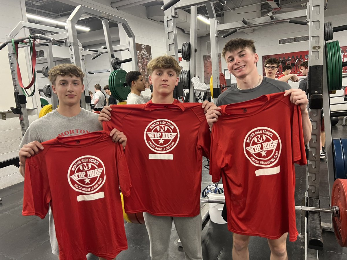 Cole Whitaker 🏀⚾️ Rowan Wiiker &amp; Kaden Powers🏈🎽 earn Top Hog shirts for biggest lifts in their weight class 👏