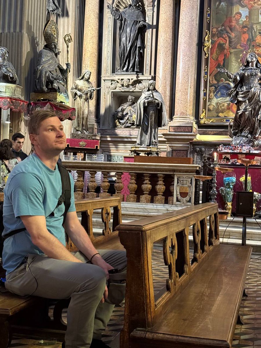 Помолился за вас