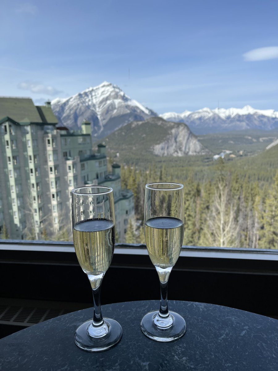 Gautam Das tweet media