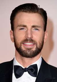 #MCM goes to my babe and his hot smile and looking handsome as always and I love you forever .. kisses you deeply and passionately 
<a href="/CaplovesLily/">Steve Rogers 🇺🇲</a>