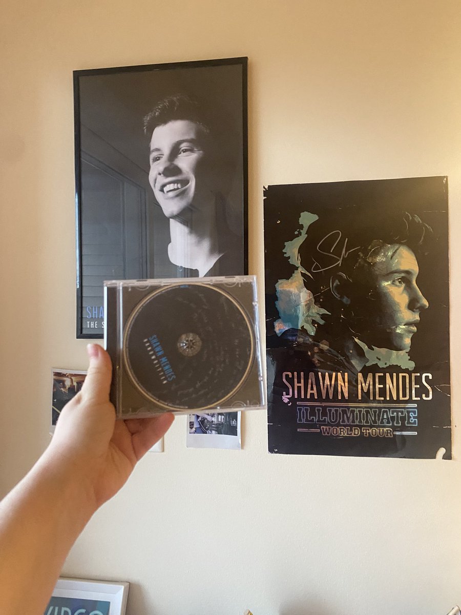 ChantillyMarie_'s tweet photo. how has it been 10 years? #shawnsfirstalbum @ShawnAccess https://t.co/8t4xOfoAiS