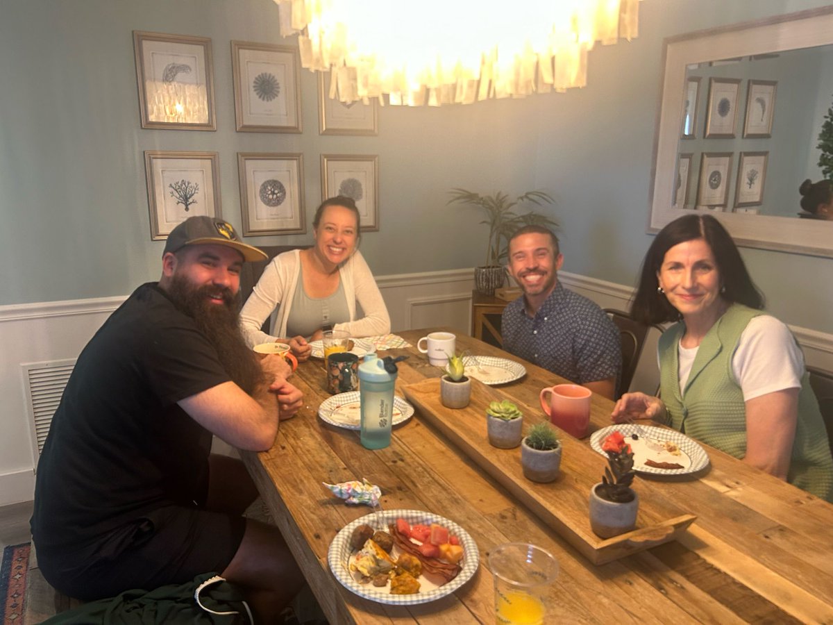 RedeemerCounsel's tweet photo. This morning we began Holy Week together, gathering to honor God's redemptive work in our lives and in the clients we serve. https://t.co/mkWNSQfS79