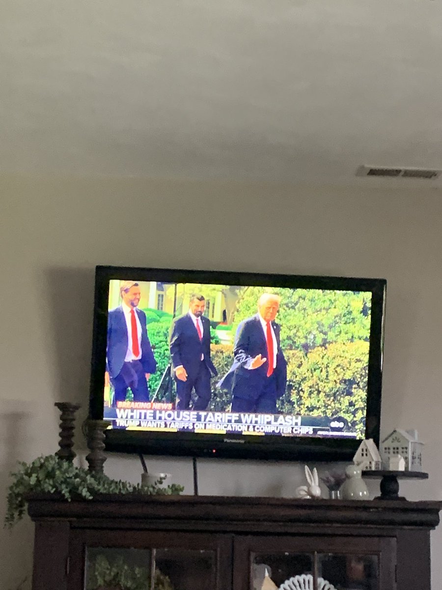 Andy Lang tweet media