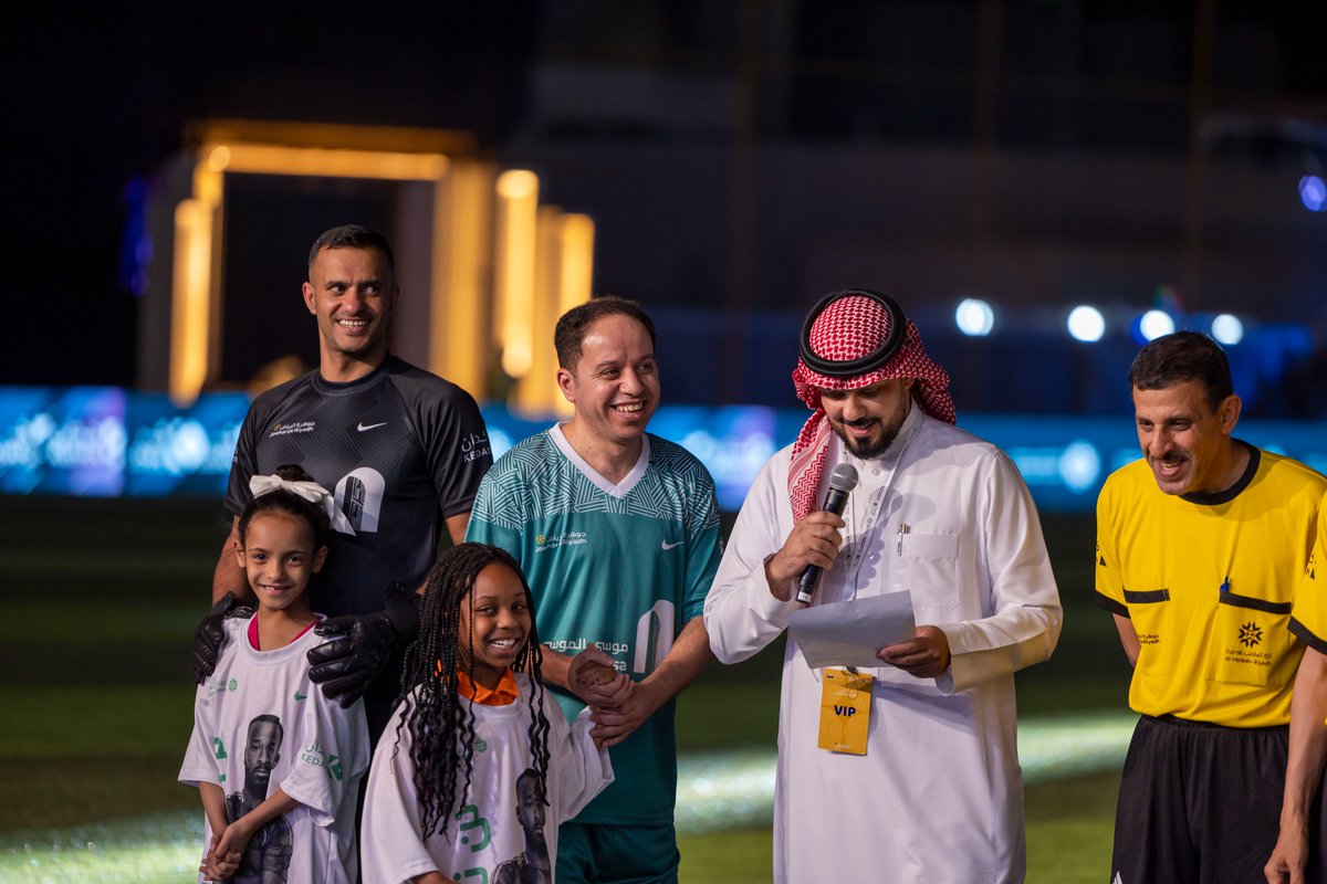 DurrahStadium's tweet photo. لحظات جميلة وثقتها عدسة درة الملاعب في #مبارة_فهد_المولد_الخيرية https://t.co/dAFuXPPTQa