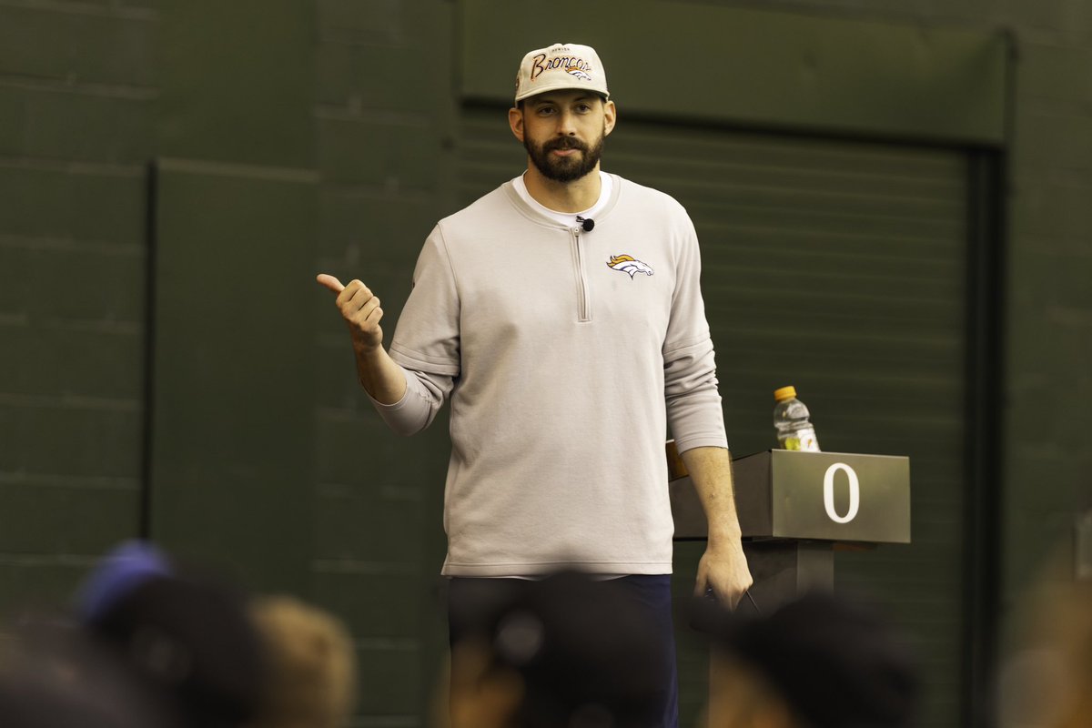 Grateful to all the coaches who made it to our clinic this past weekend! Always fun talking ball with some great ones.